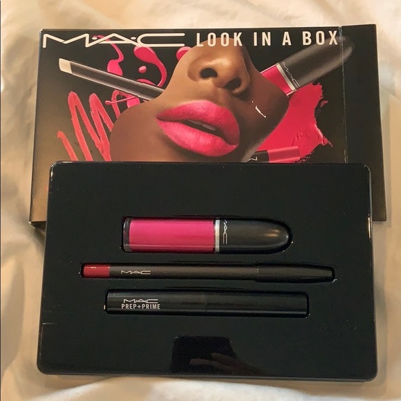 MAC Look In A Box - Picture 1 of 5